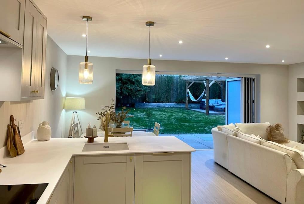 Modern, With Large Garden Holiday home Bournemouth