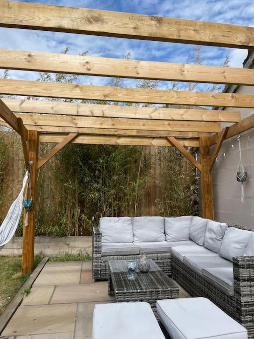 Modern, With Large Garden Bournemouth