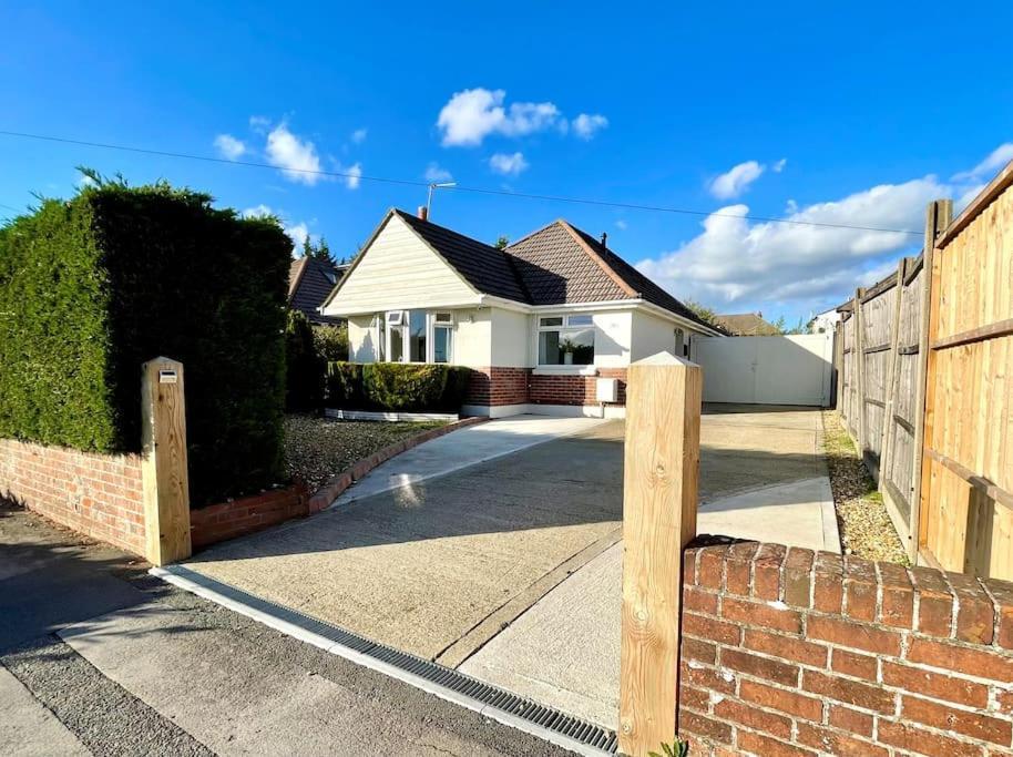 Modern, With Large Garden Holiday home Bournemouth