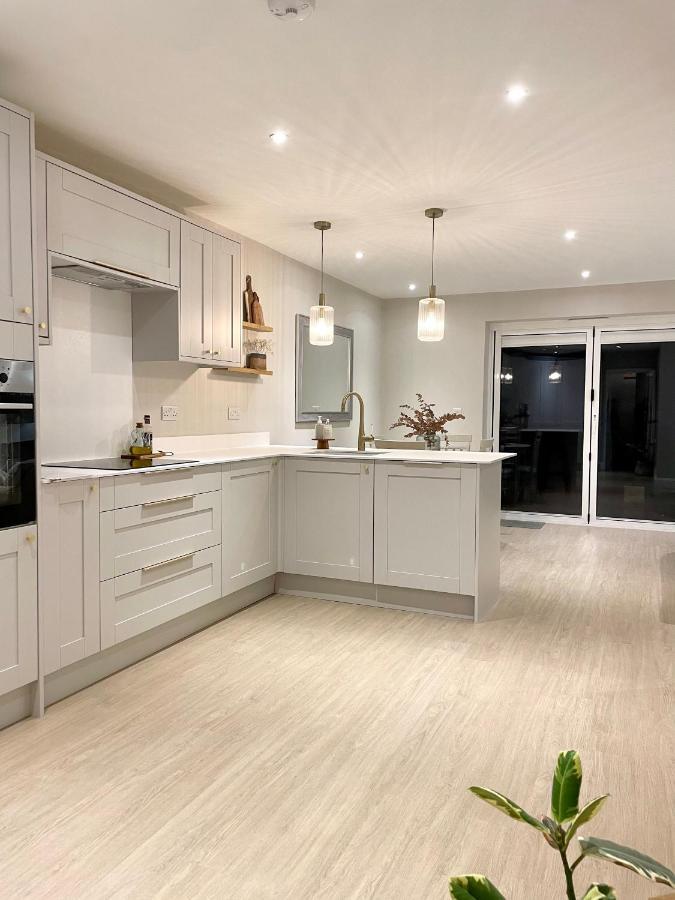 Modern, With Large Garden Bournemouth